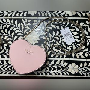 BEAUTIFUL LIKE NEW KATE SPADE MINI HEART CROSSBODY LIGHT PINK BAG